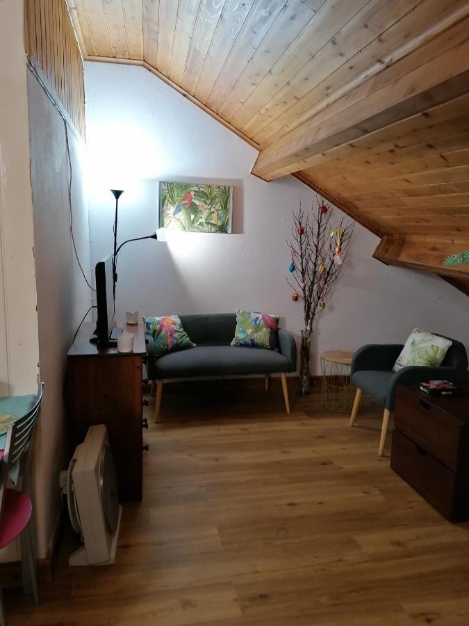 Cozy Central 蓬塔德尔加达 外观 照片