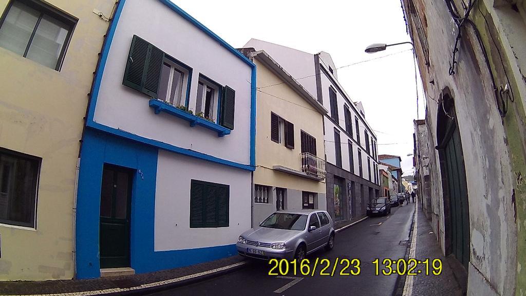 Cozy Central 蓬塔德尔加达 外观 照片